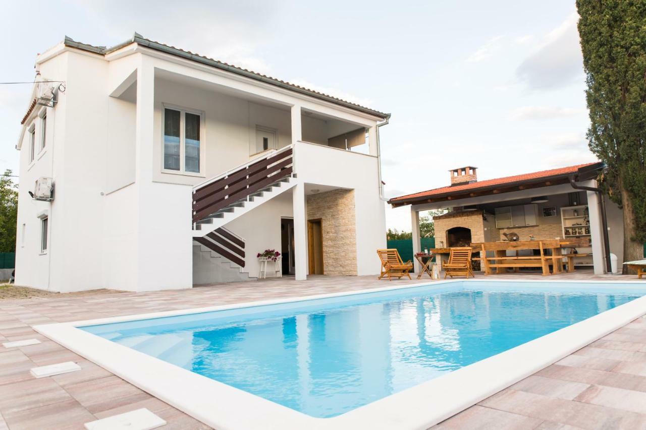 Villa Nava Benkovac Exteriör bild